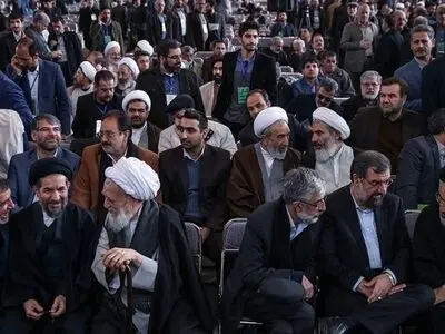 ابراهیم رئیسی «پدرخوانده اصولگرایان» می‌شود/اصولگرایانِ منفعل، حرفهای جدید و مدرن نمی‌زنند