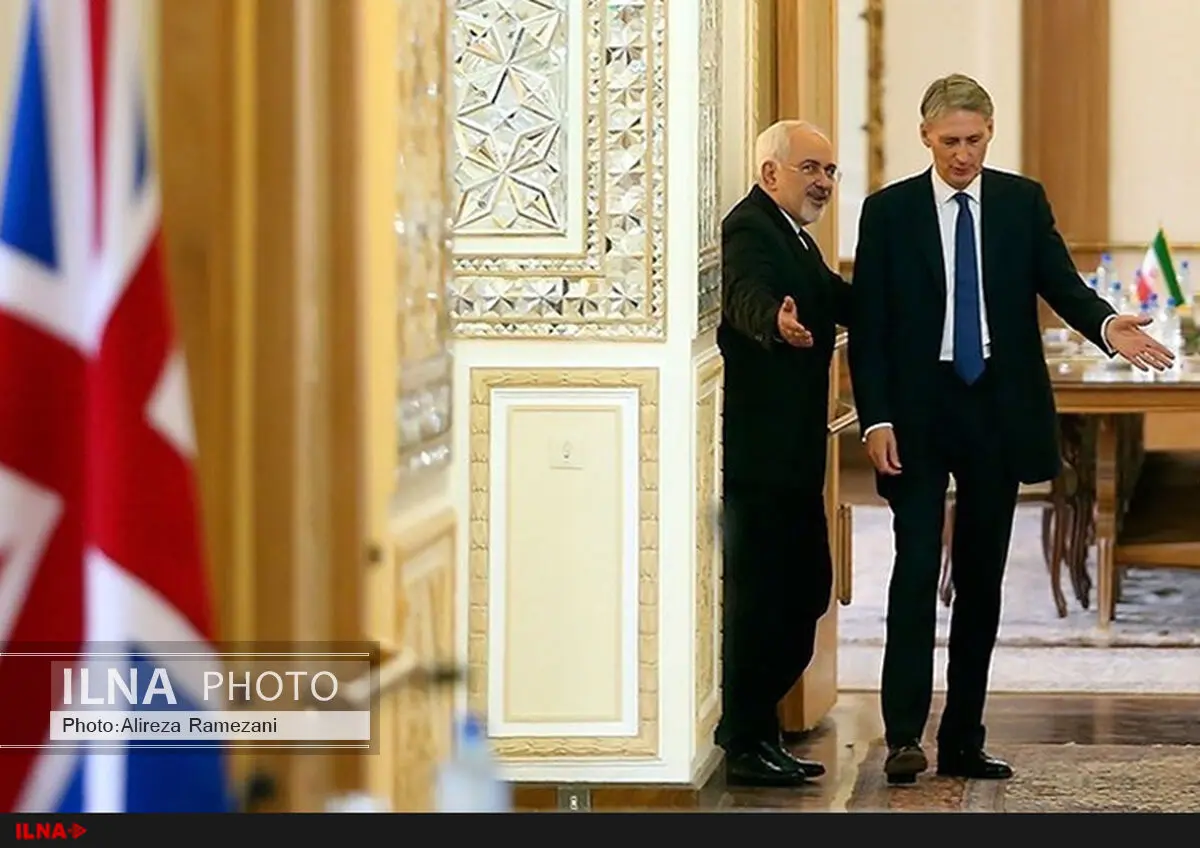 دعوت هاموند از ظریف برای سفر به لندن