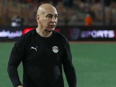 ویدئو: ادای احترام حسام حسن به هواداران پس از برد مصر