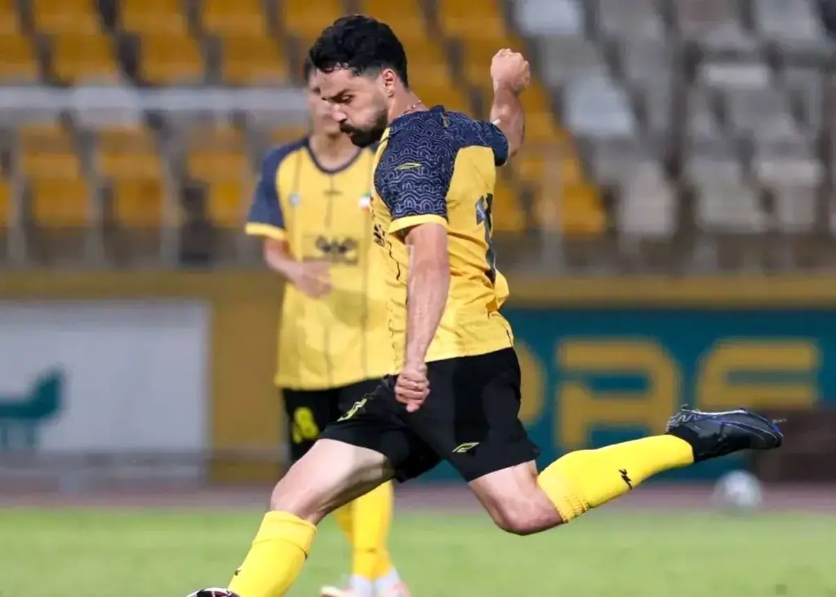 پست نورافکن در سپاهان عوض شد