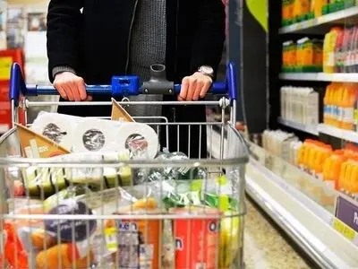 از عدم درج قیمت کالا تا فروش با نرخ‌های بالا در فروشگاه‌ها/ گلایه شهروندان از افزایش خودسرانه برخی اقلام