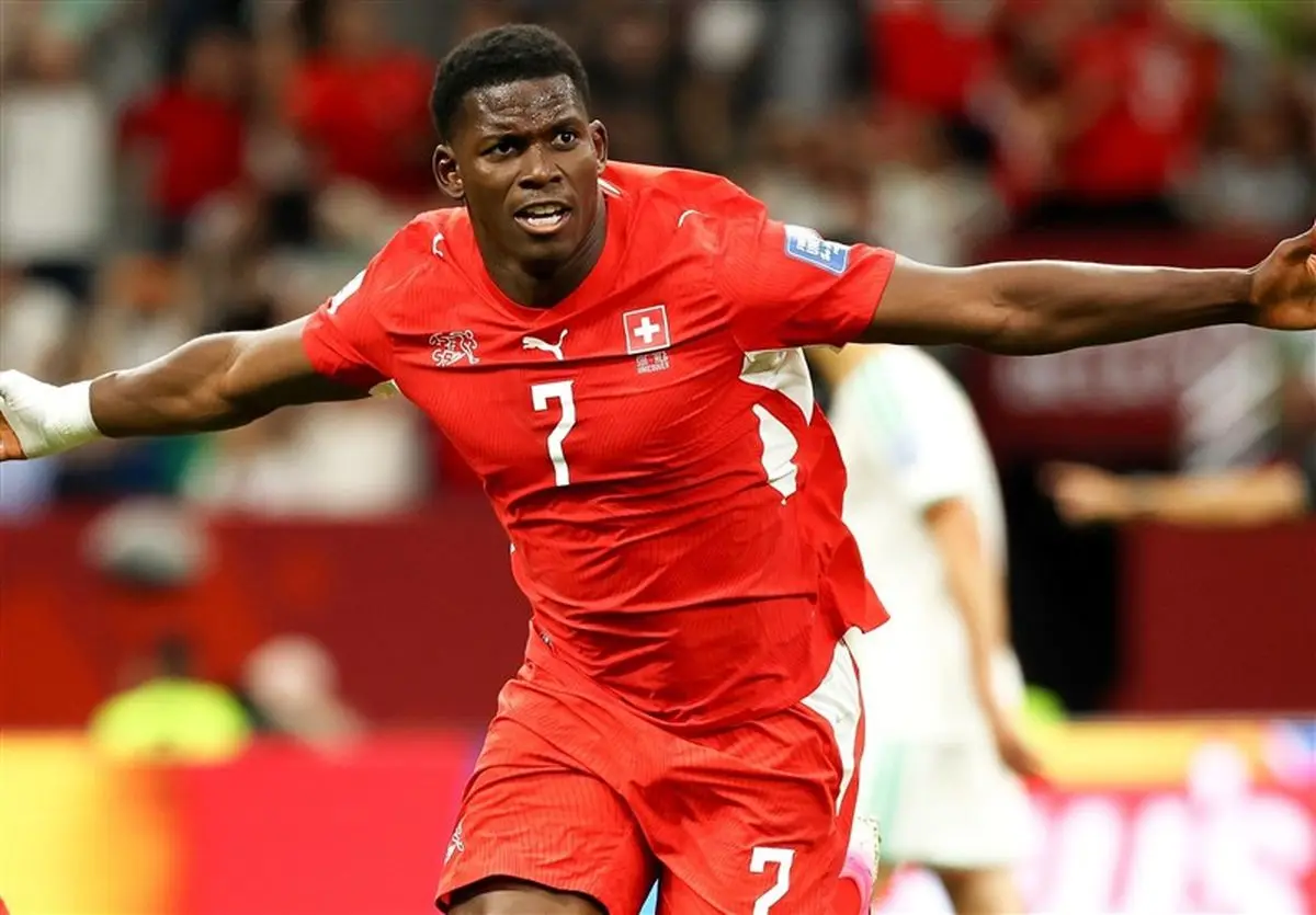 امبولو بهترین بازیکن دیدار سوئیس و الجزایر شد