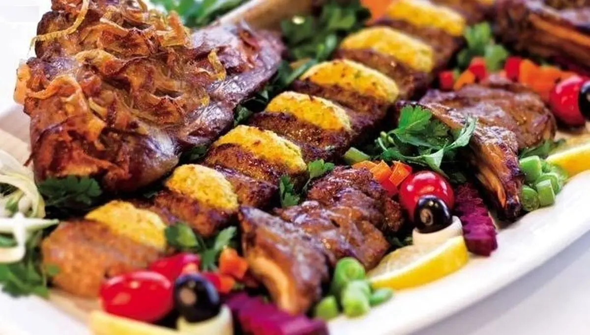 گوشت وارداتی 29 هزار تومانی را به چلوکبابی‌ها 52 هزار تومان می‌فروشند/ کاهش قدرت خرید مردم اجازه افزایش قیمت نمی‌دهد