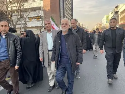 حقیقت ملت ایران جمعیت حاضر در تجمع است/ اعتراض کاملا به رسمیت شناخته شده است