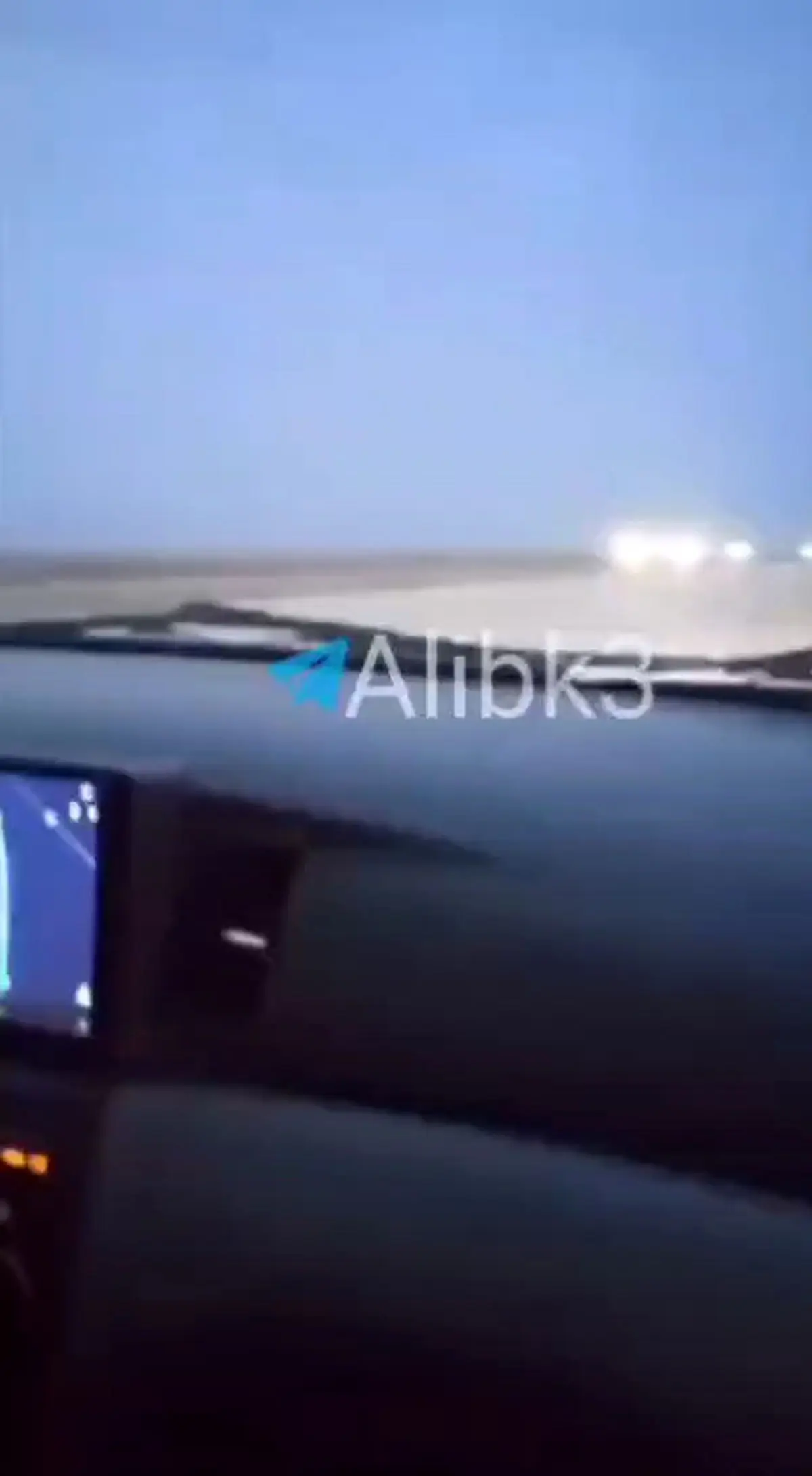 فرار خودروهای آمریکایی از عراق + فیلم