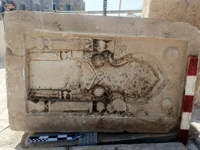 کشف محراب تاریخی در محوطه جهانی پاسارگاد