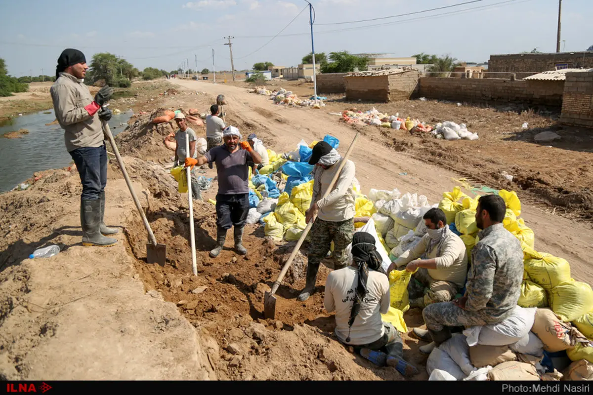 ایجاد سیل‌بند در روستای بُنده + تصویر/ احتمال وقوع سیلاب تا آخر اردیبهشت