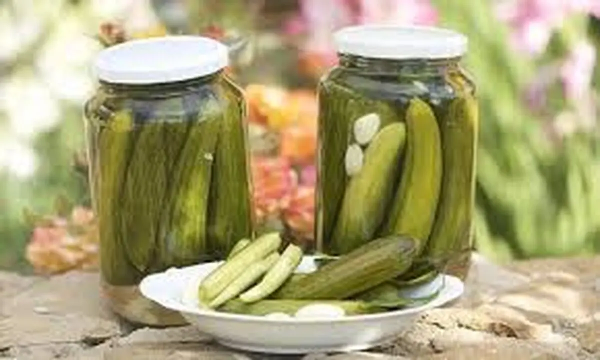طرز تهیه خیارشور خانگی