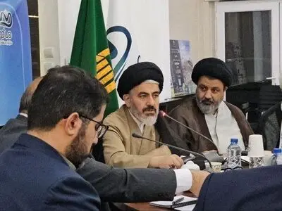 امام جمعه ارومیه: مسئولان کار جهادی را در دستور کار قرار دهند