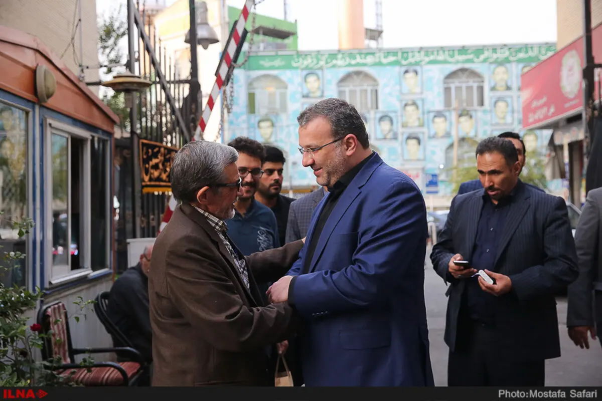 دیدار نماینده تهران با خانواده آتش‌نشان شهید حادثه پلاسکو + تصاویر