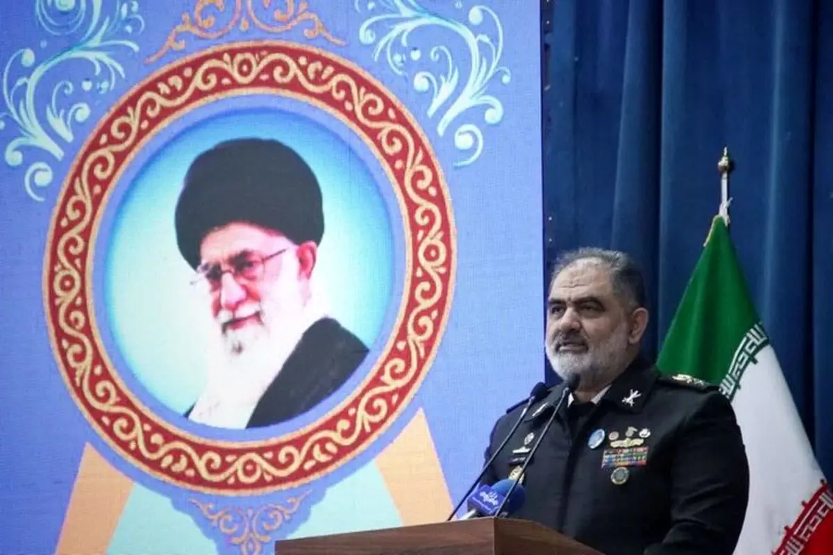 پیام تبریک امیر دریادار ایرانی به مناسبت روز خبرنگار