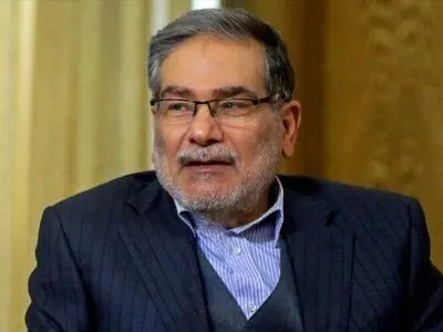 پاسخ تامل برانگیز شمخانی درباره شبهه ترور شهید رئیسی/ چرا اعلام حادثه برای هواپیمای اوکراینی با تاخیر صورت گرفت و آیا روحانی مطلع بود؟ + فیلم
