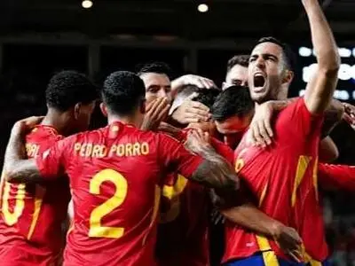 ویدئو: اولین تمرین لاروخا پس از فتح جام جهانی