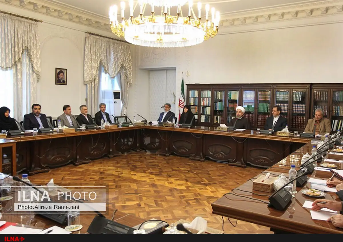 تلاش‌ها بر تک‌رقمی کردن نرخ بیکاری در کوتاه مدت متمرکز شود 
