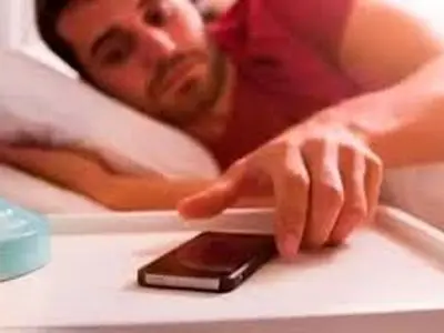 چرا قبل از اینکه ساعت زنگ بزند، از خواب بیدار می‌شویم