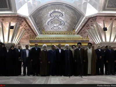 تجدید میثاق رئیس جمهور و اعضای هیئت دولت با آرمان های امام راحل