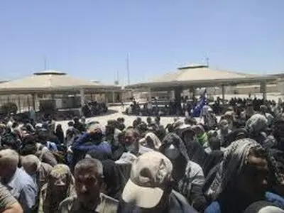  ازدحام زائران عتبات در مرز عراق + فیلم