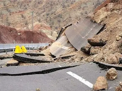 جاده توسکستان به شاهرود مسدود شد