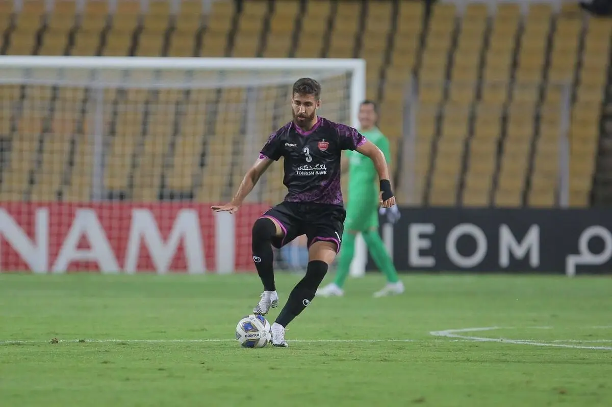 کنایه جنجالی مدافع پرسپولیس به رامین رضاییان: دوهزاری!