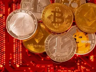 قیمت بیت کوین و ارز‌های دیجیتال امروز جمعه ۱ خرداد ۱۴۰۵ + جدول 