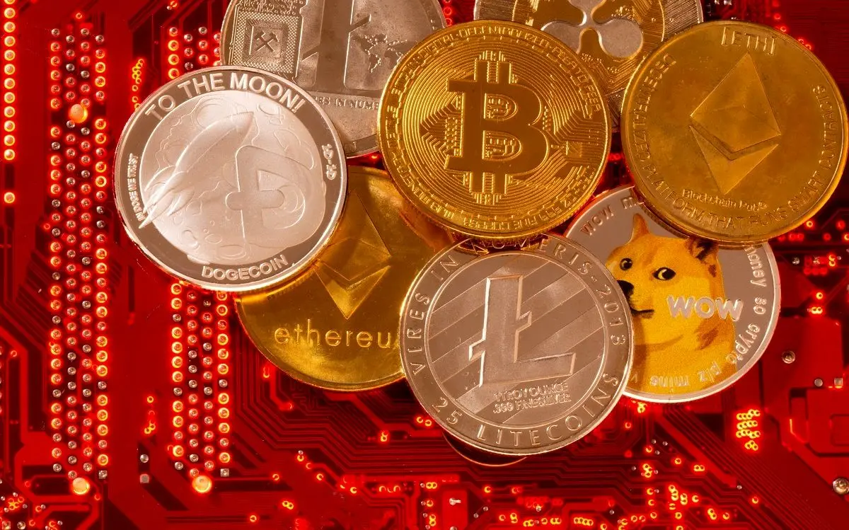 قیمت بیت کوین و ارز‌های دیجیتال امروز جمعه ۱ خرداد ۱۴۰۵ + جدول 