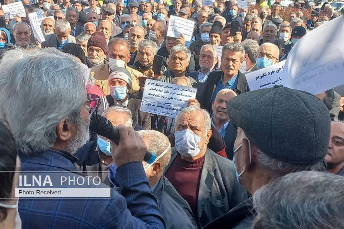 از مجلس بابت اخذ ۷۰ هزار میلیارد تومان طلب تامین اجتماعی تشکر می‌کنیم/ مدیرعامل سازمان تامین اجتماعی پاسخگوی معوقه متناسب‌سازی باشد/ سهام بانک رفاه به بازنشستگان واگذار شود 