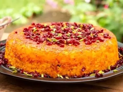 ته چین مرغ و بادمجان در پلوپز