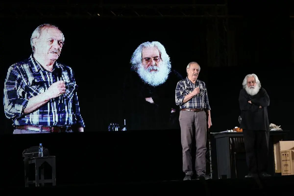 خالق «سربداران» نمایش «عشق روزهای کرونا» را افتتاح کرد