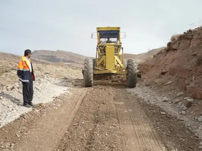 محور حمیل به اسلام آبادغرب ۴ بانده می‌شود