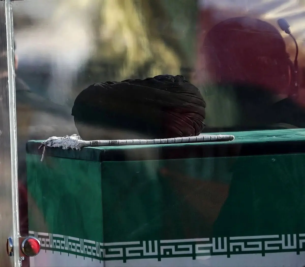 مراسم تدفین پیکر رهبر شهید با حضور اعضای بیت رهبری برگزار می‌شود