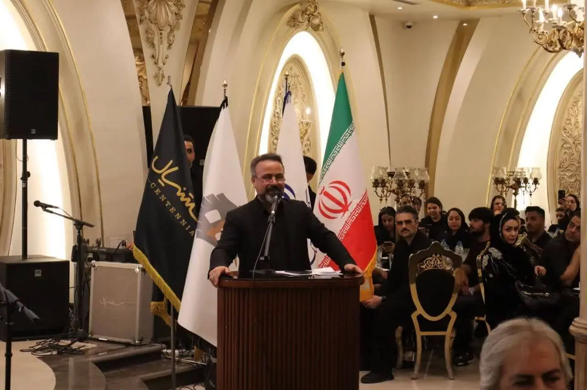 آیین بزرگداشت  اکبر عبدی در قرچک برگزار شد