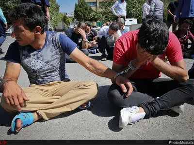 با پول دزدی بیشتر گردش می‌رفتم/ماهانه سه میلیون درآمد داشتم/۴ نفری به سرقت می‌رفتیم