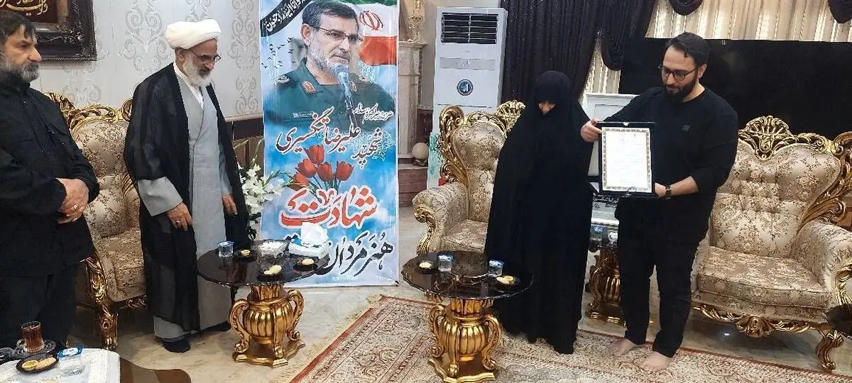 دیدار نماینده ولی فقیه در سپاه پاسداران با خانواده شهید تنگسیری