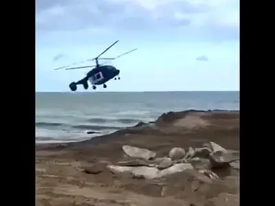 سقوط بالگرد روسیه در ساحل خزر + فیلم