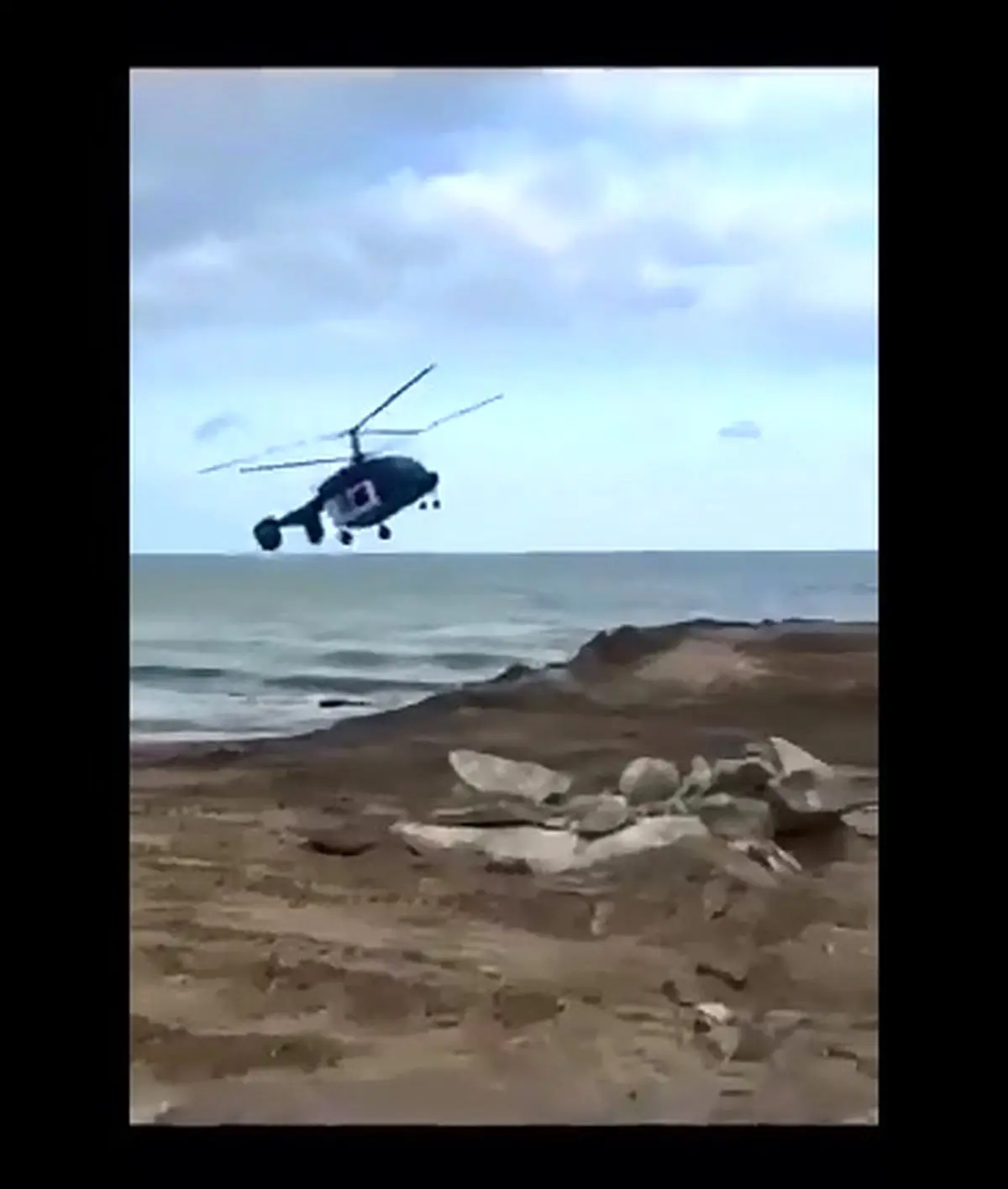 سقوط بالگرد روسیه در ساحل خزر + فیلم