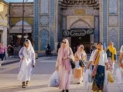 مقایسه ایران با به یک کشور اروپایی از زبان توریست سوئیسی/فیلم