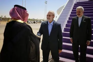 لاریجانی به عربستان سفر کرد