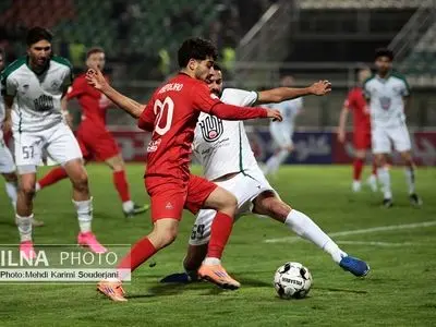 توقف تیم فوتبال تراکتور تبریز  برابر ذوب آهن اصفهان