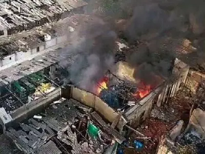 مرگ ۶ کارگر و ۸ مصدوم در انفجار کارخانه فشفشه‌سازی هند