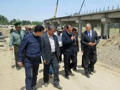 رفع صفهای 8 ساعته ترانزیت با افتتاح پل سرخس/ تسهیل ارتباط ترانزیتی ایران و ترکمنستان تا یک ماه دیگر