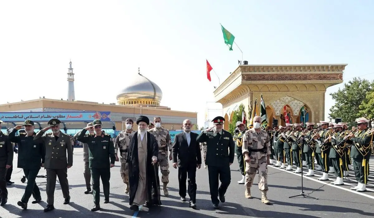 Supreme Leader attends graduation ceremony of cadets