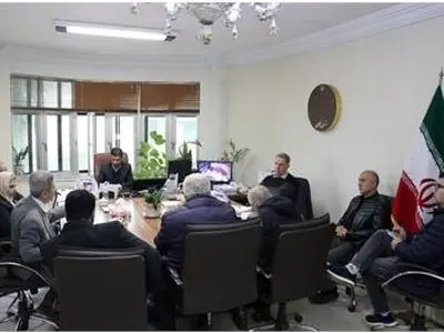 بازنشستگان مستقل خواسته‌های خود را مطرح کردند/ هم‌اندیشی برای رفع دغدغه‌های بازنشستگان تأمین اجتماعی گیلان