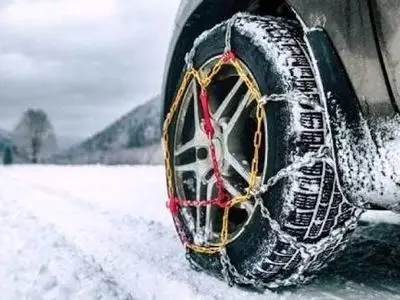 تردد از محورهای کوهستانی شهرستان کوهرنگ فقط با زنجیر چرخ