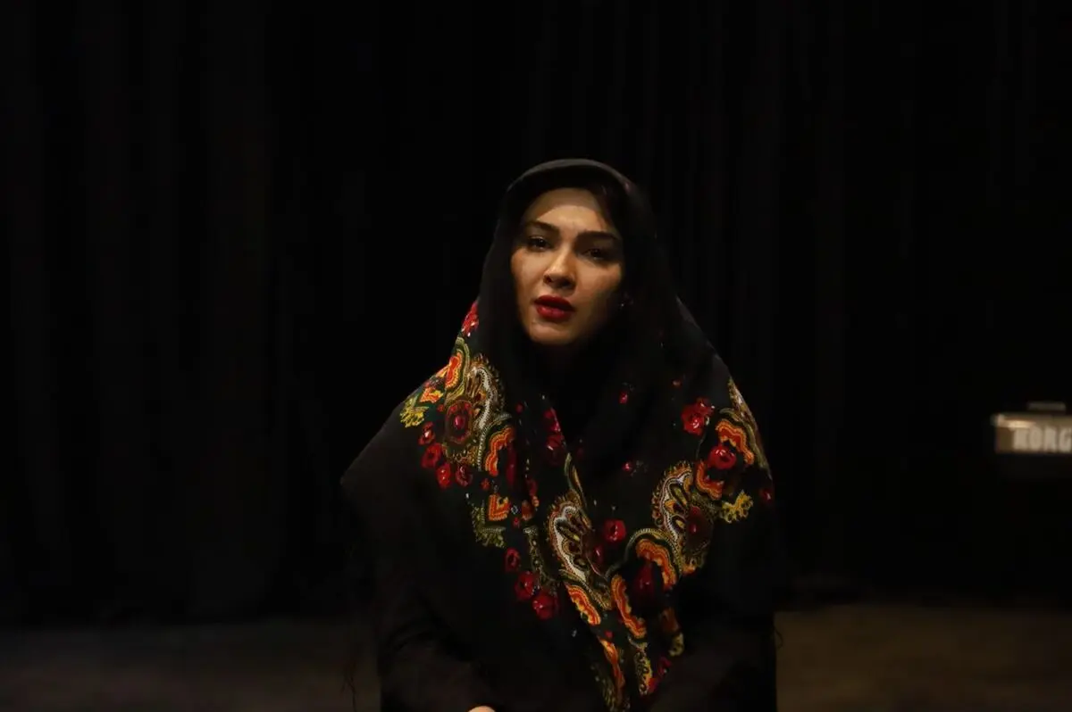 گزارش یک مهمانى در عمارت نوفل لوشاتو