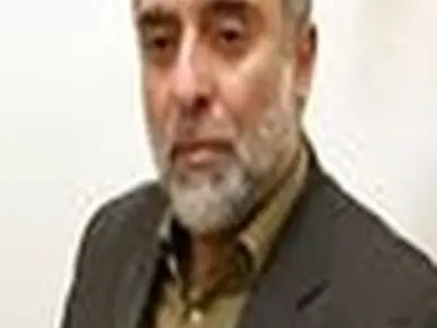 خواص خط‌ دهندگان به افکار عمومی جامعه هستند