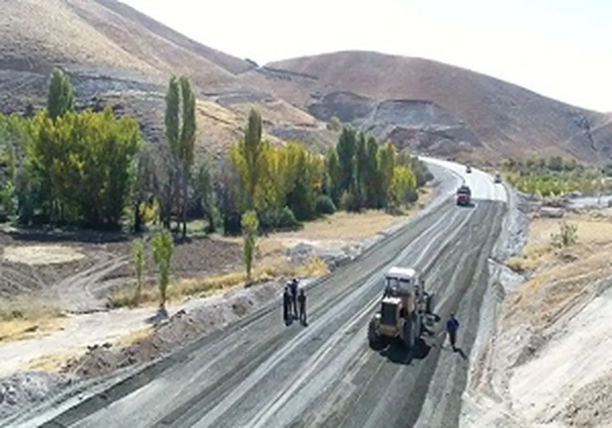 بهره برداری از جاده دسترسی به امامزاده محمد بن حسن (ع) الیگودرز 