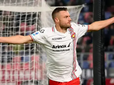 ویدئو: واردی بهترین بازیکن ماه سری آ ایتالیا شد