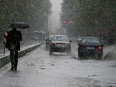بارش شدید باران در ۹ استان کشور/ لزوم احتیاط شدید در رانندگی و پرهیز از سفر‌های غیرضروری 
