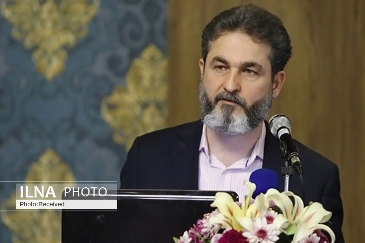 در بازار تک‌محصولی گردشگری دست و پا می‌زنیم/ کانال‌های توزیع و فروش سفر به ایران در دست سیستم منسوخ و قدیمی/ در تورهای ورودی تک‌محصولی عمل کرده‌ایم 