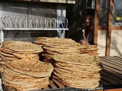 برخورد سریع و قاطع  با اخلال کنندگان در حوزه آرد و نان/  ابطال مجوز نانوایان متخلف